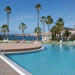 https://new-refurbished-seafront-los-cristianos-disabled-friendly-apt.tenerifehoteles.net